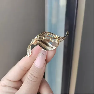 Crystal Pearl Leaf Shape Brooch Pin